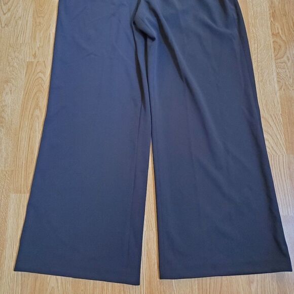 Calvin Klein Sleeveless Scuba Crepe Flat Pleat Waist Jumpsuit size 14 in Black - Picture 4 of 13